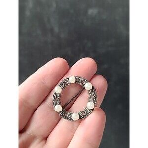 925 Sterling Silver Floral Faux Pearl Marcasite Wreath Shaped Brooch Vintage
